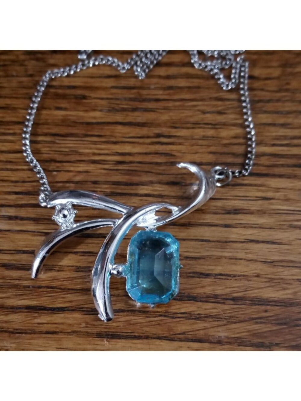 **Silver Tone & Blue Necklace